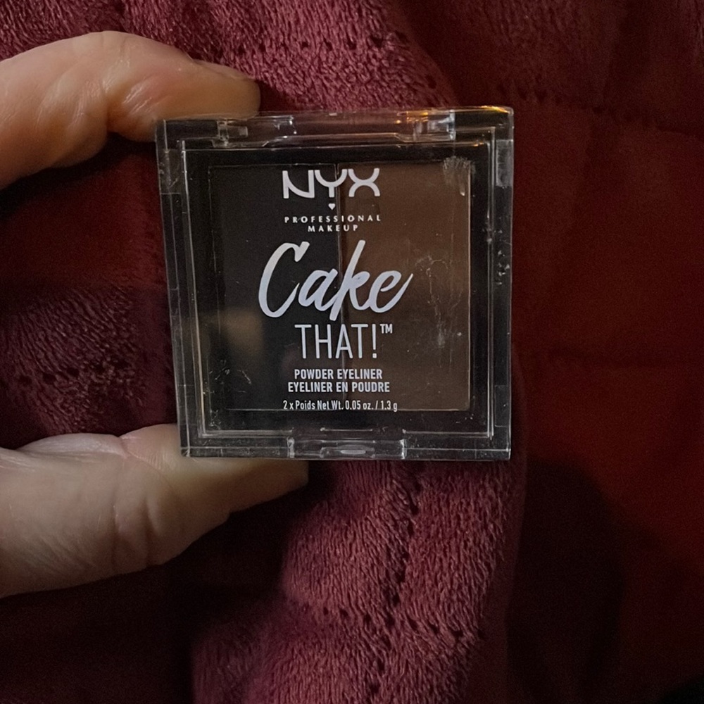 NIB- NYX Professional Make Up Cake That!! black & brown eyeliners. AMAZING